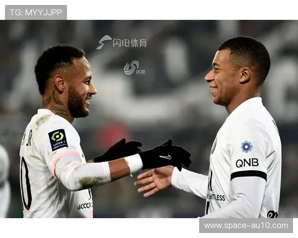 内马尔：姆巴佩留队对球队至关重要