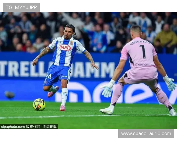 吉罗纳主帅米歇尔回应特尔施特根传闻：顶级球员众队觊觎